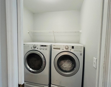 1915 Milstead Avenue - Photo Thumbnail 21