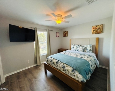 1915 Milstead Avenue - Photo Thumbnail 11