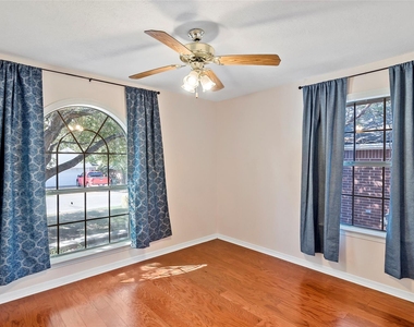 2920 Mirrormere Circle - Photo Thumbnail 22
