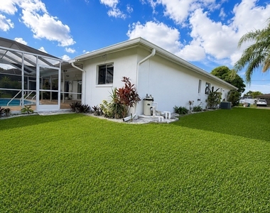 1429 Se 31st Terrace - Photo Thumbnail 24