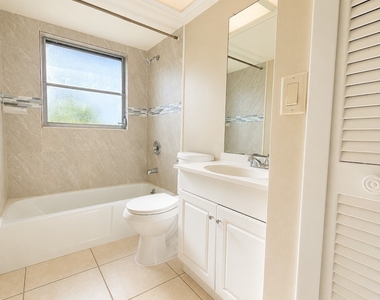 1429 Se 31st Terrace - Photo Thumbnail 17