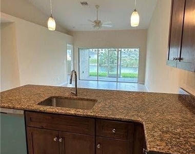 1609 Savona Parkway W - Photo Thumbnail 1