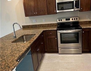 1609 Savona Parkway W - Photo Thumbnail 3