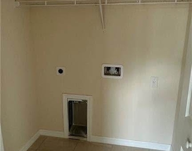 1609 Savona Parkway W - Photo Thumbnail 13