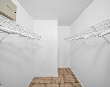 2724 Sw 2nd Avenue - Photo Thumbnail 18