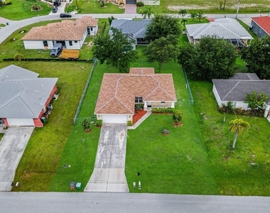 2724 Sw 2nd Avenue - Photo Thumbnail 33