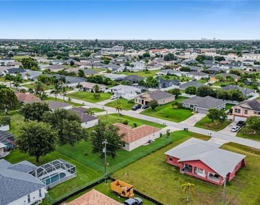 2724 Sw 2nd Avenue - Photo Thumbnail 35