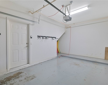 8561 Evernia Court - Photo Thumbnail 20