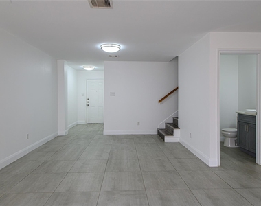 3429 Township Grove Lane - Photo Thumbnail 5