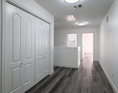 3429 Township Grove Lane - Photo Thumbnail 8