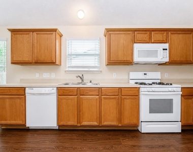 17523 Port O Call Street - Photo Thumbnail 3