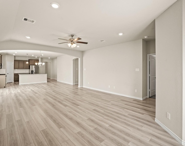 1164 Kennesaw Drive - Photo Thumbnail 13