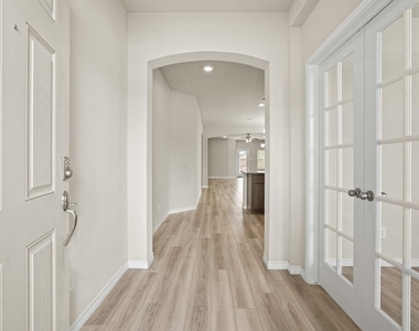 1164 Kennesaw Drive - Photo Thumbnail 2