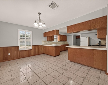 1449 Mesquite Street - Photo Thumbnail 9
