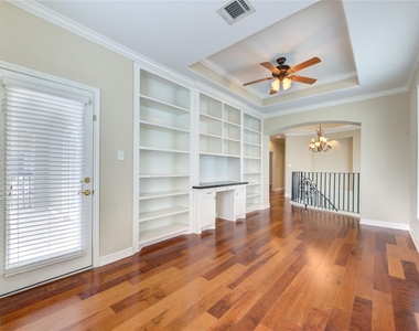 1117 W 18th Street - Photo Thumbnail 17