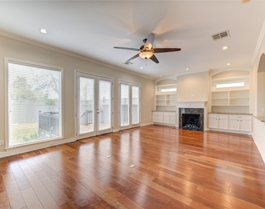 1117 W 18th Street - Photo Thumbnail 12
