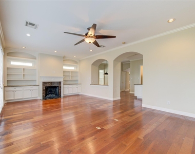 1117 W 18th Street - Photo Thumbnail 13