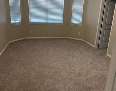 17118 Bedford Peak Ct - Photo Thumbnail 2