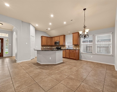 28207 Chalet Park Drive - Photo Thumbnail 4
