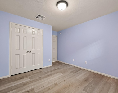 28207 Chalet Park Drive - Photo Thumbnail 24