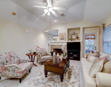 10 Stone Creek Place - Photo Thumbnail 2
