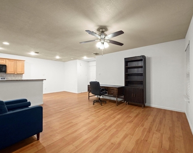 16803 Crestmont - Photo Thumbnail 12