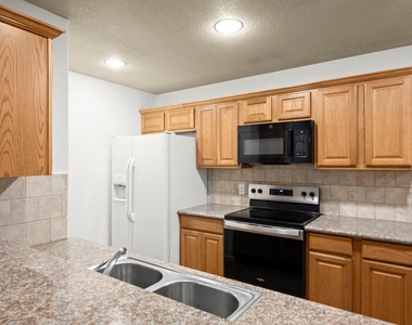 16803 Crestmont - Photo Thumbnail 10
