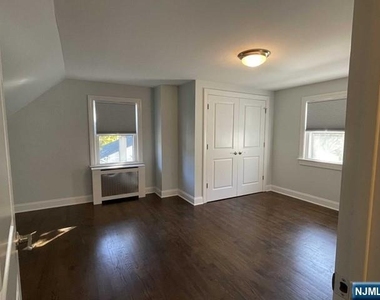 58 Hastings - Photo Thumbnail 21