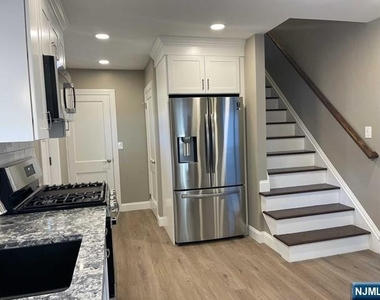 58 Hastings - Photo Thumbnail 4