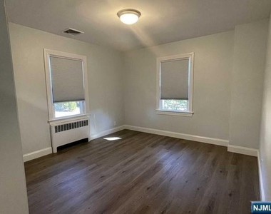 58 Hastings - Photo Thumbnail 16