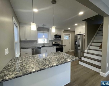 58 Hastings - Photo Thumbnail 1