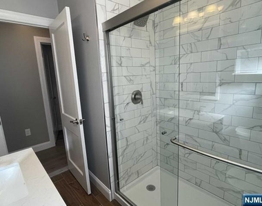58 Hastings - Photo Thumbnail 13