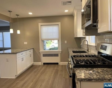 58 Hastings - Photo Thumbnail 6