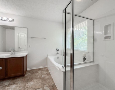 3 Fairlee Court - Photo Thumbnail 23