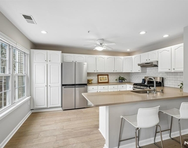 55 Greenbrook - Photo Thumbnail 8