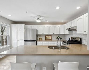 55 Greenbrook - Photo Thumbnail 7