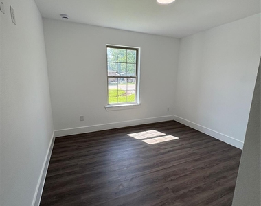 13122 Lake Conroe Bay Road - Photo Thumbnail 21