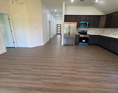 13122 Lake Conroe Bay Road - Photo Thumbnail 7