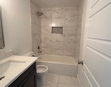 13122 Lake Conroe Bay Road - Photo Thumbnail 19