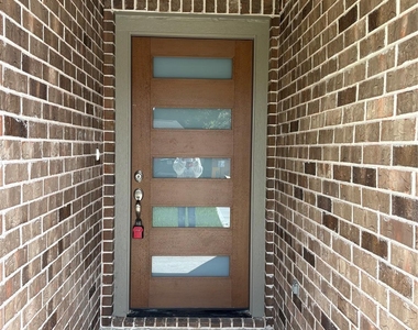 13122 Lake Conroe Bay Road - Photo Thumbnail 3
