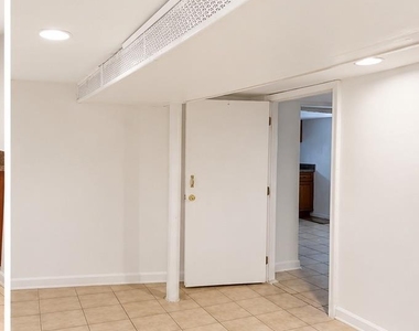 233 Jackson - Photo Thumbnail 1