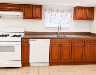 233 Jackson - Photo Thumbnail 3