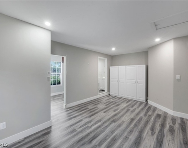 1795 Desoto Boulevard S - Photo Thumbnail 29