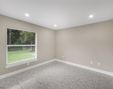 1795 Desoto Boulevard S - Photo Thumbnail 31