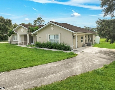 1795 Desoto Boulevard S - Photo Thumbnail 5