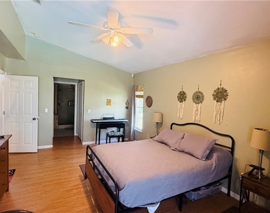 333 37th Avenue Nw - Photo Thumbnail 14