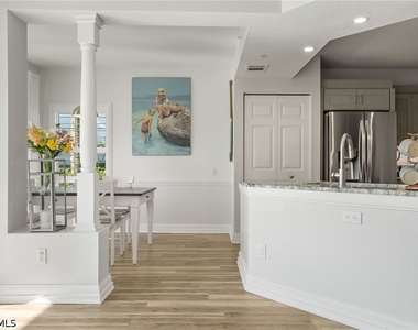 6855 Satinleaf Road S - Photo Thumbnail 12