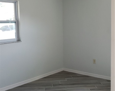 603 Princess Street - Photo Thumbnail 3