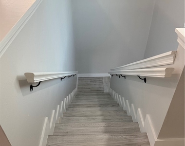 834 Gulf Pavilion Drive - Photo Thumbnail 2