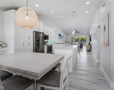 834 Gulf Pavilion Drive - Photo Thumbnail 3
